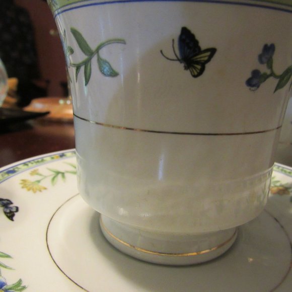 Vintage Victorian Porcelain Footed Floral Tea Set 3 Cups/4 Plates - Picture 4 of 15
